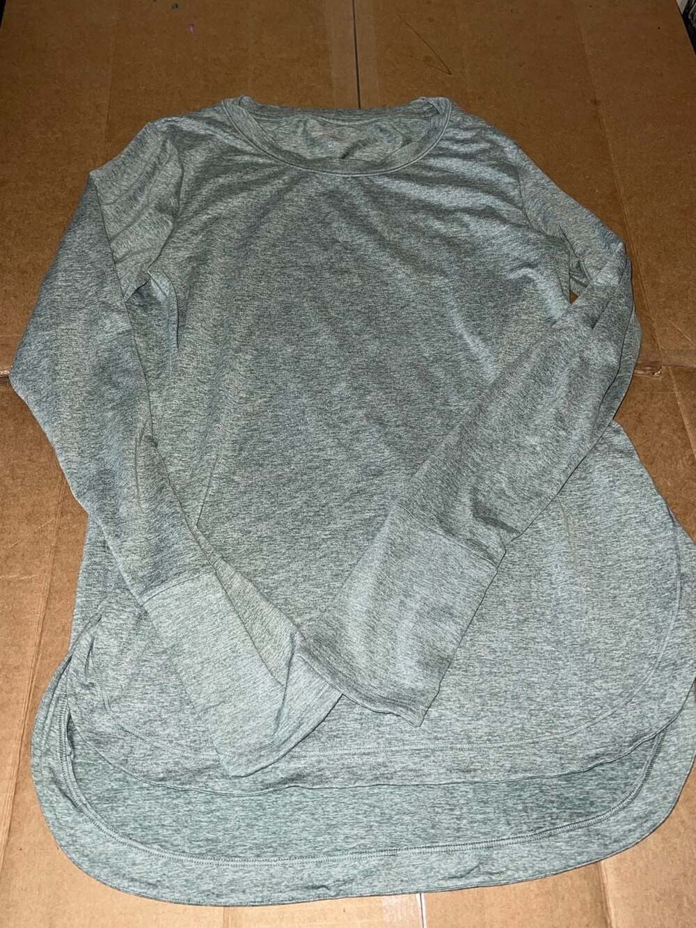 Athleta Uptempo Top Long Sleeve Active Shirt Green Size M